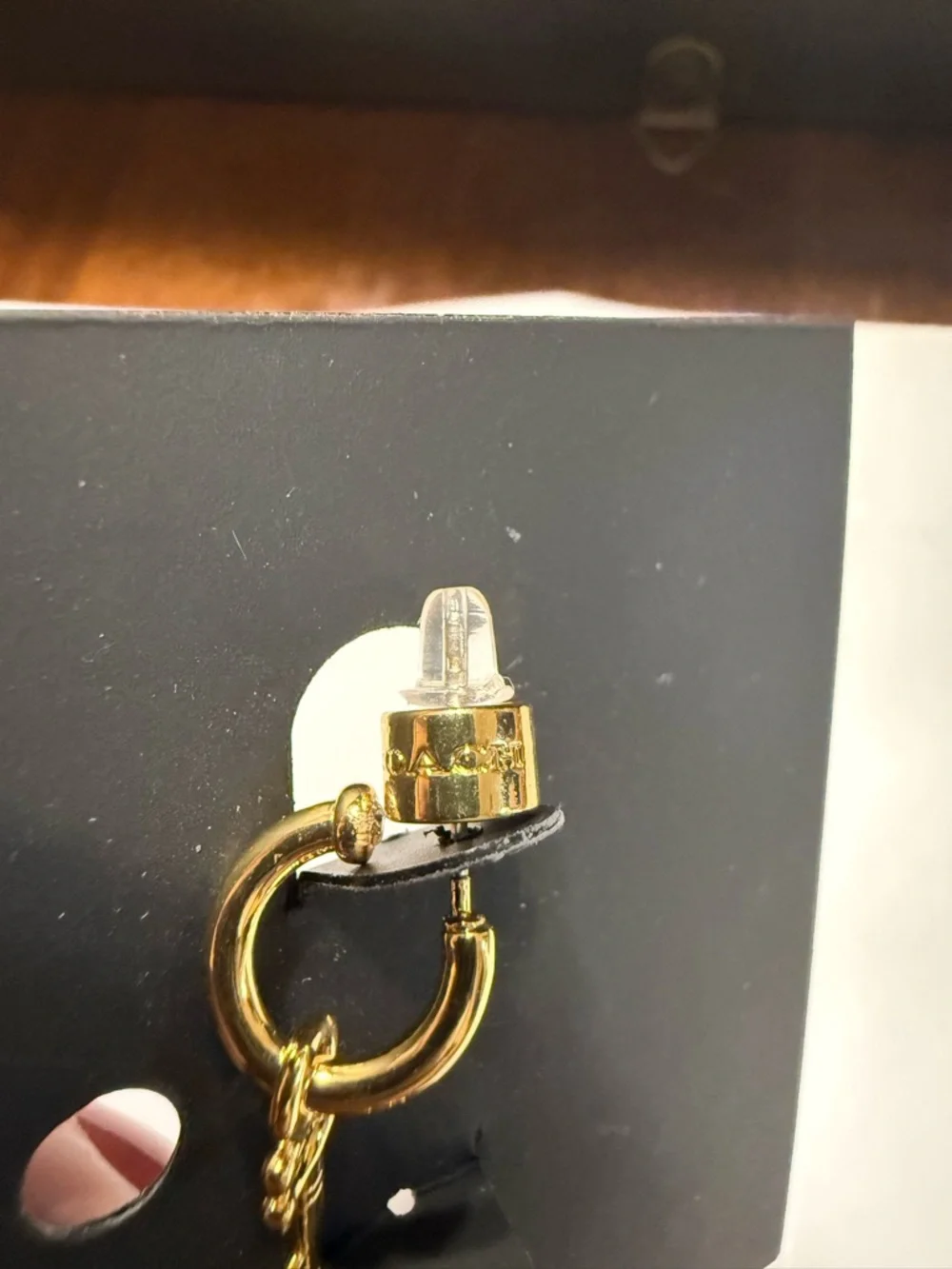 New Coach Signature Star Padlock And Key Mismatched Huggie Earrings Gold Tone - Picture 5 of 5